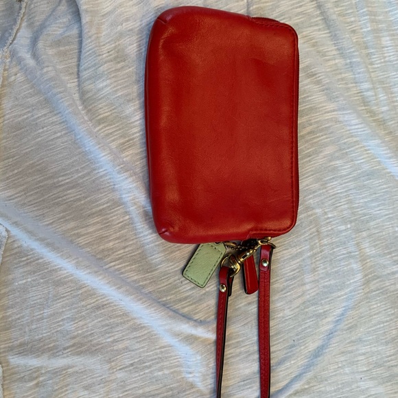 Coach wristlet - Picture 2 of 6